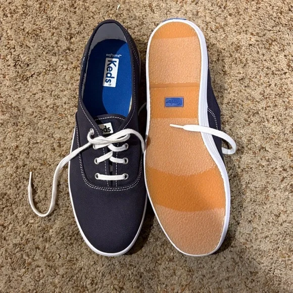 Keds Dark Blue Canvas Shoes with White Accents new size 7.5 W - Picture 3 of 4